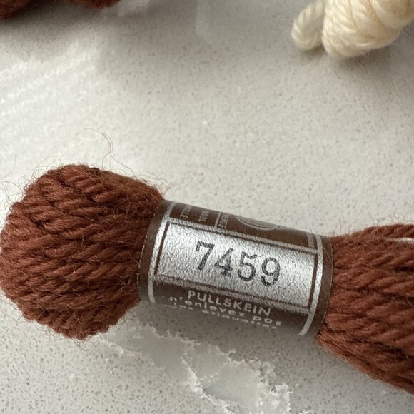 NEW Lot Of 35 Laine Colbert Tapestry Wool Skeins 8 Meters Each Earthy Colors - Picture 5 of 11